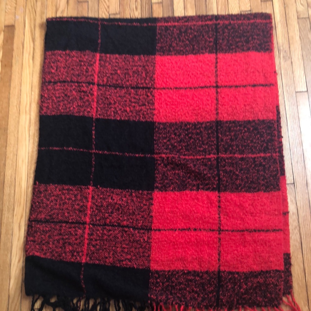 Red & black plaid shawl/blanket scarf